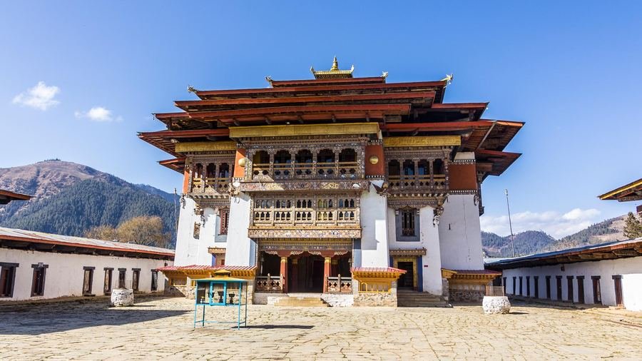 Gangtey Monastery courtyard, Phobjikha valley