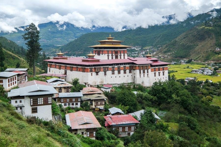 Rinpung Dzong above the Paro valley