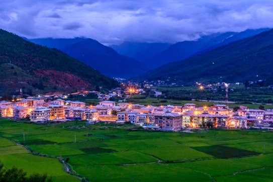 The Paro valley and its rice fields at dusk