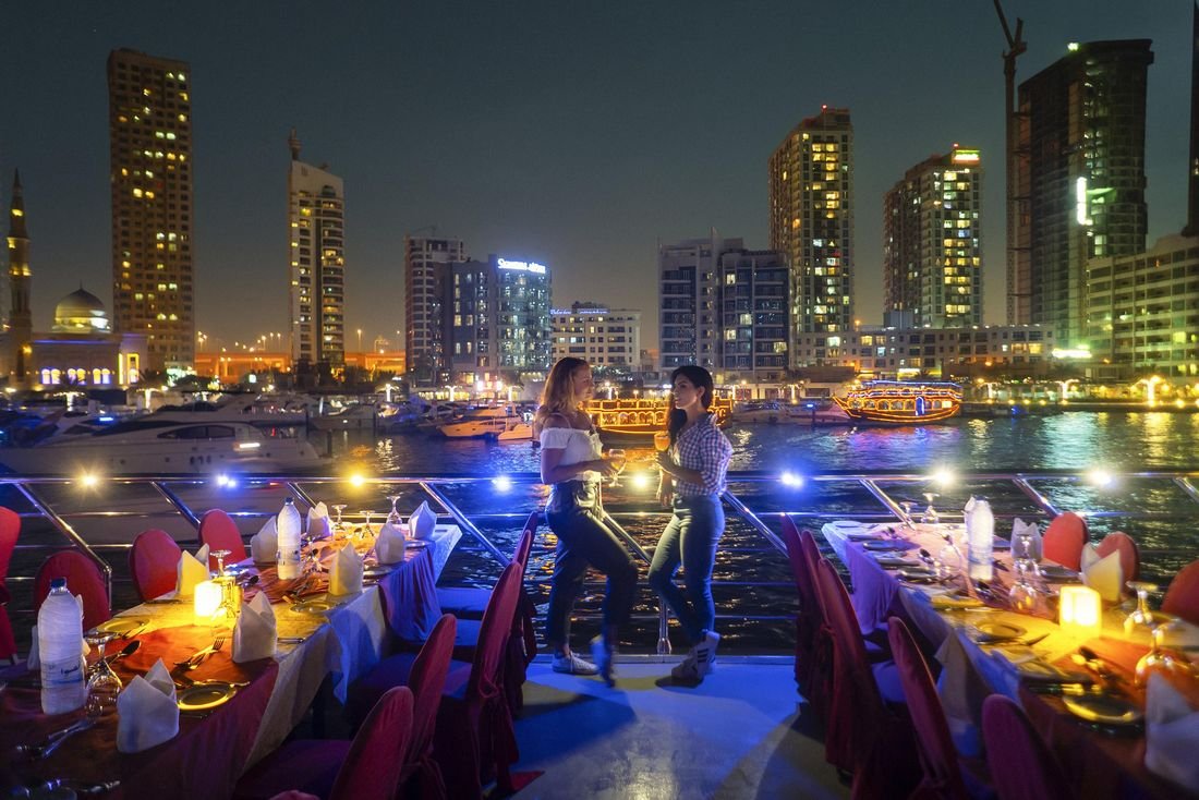 Traditional dhow cruise dinner on Dubai Marina
