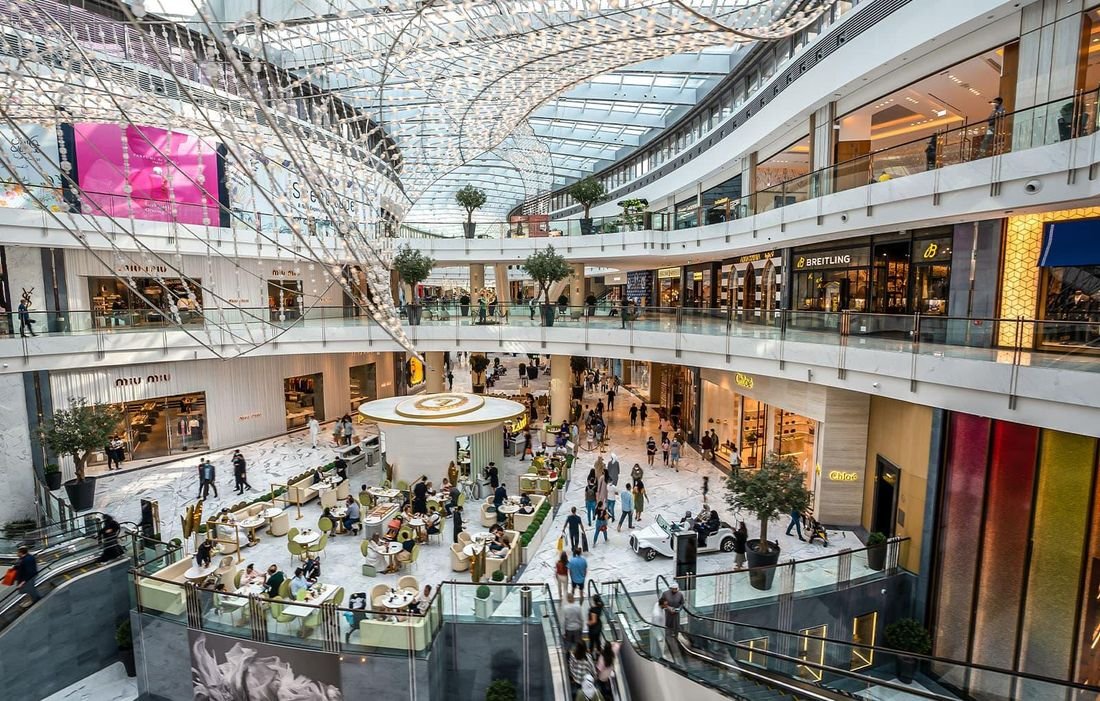 The atrium of The Dubai Mall