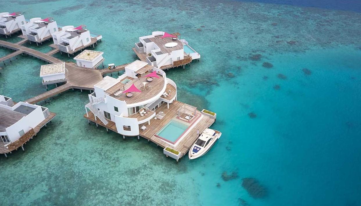 Lux* North Malé Atoll Resort